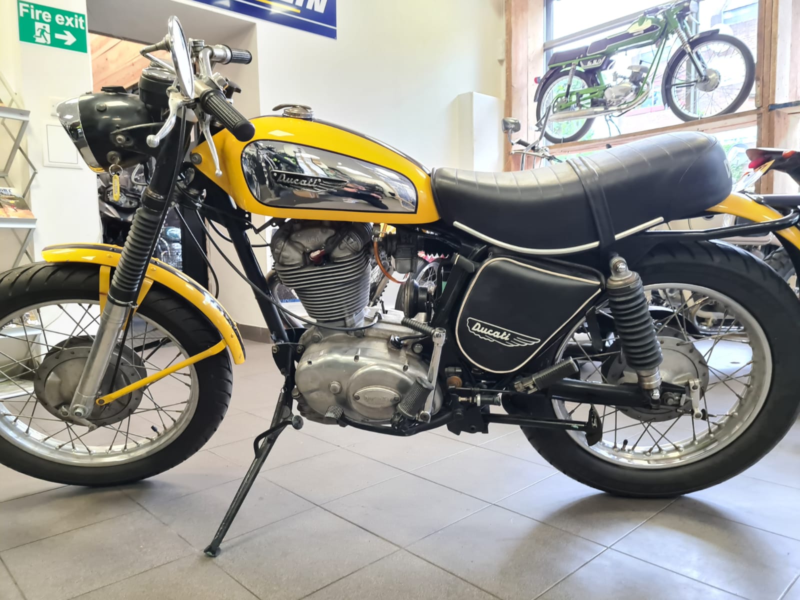 [DUCATI SCRAMBLER 450]